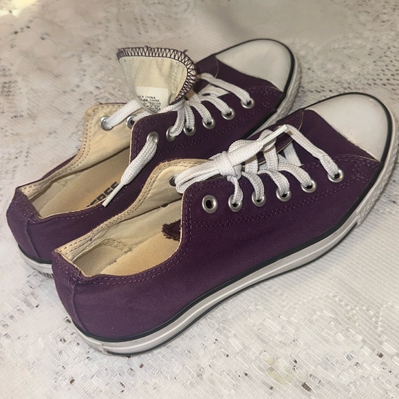 Converse Chuck Taylor All Star Low top sneakers plum M7 W8 - Picture 2 of 5